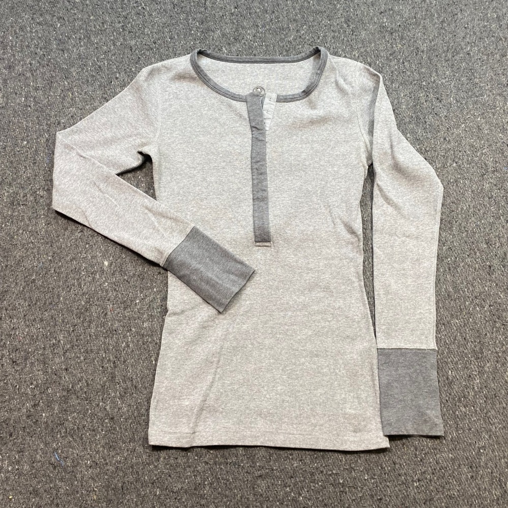 Lululemon Henley Top Sz S Womens Gray Athleisure Hook Eye Ribbed Long Sleeve